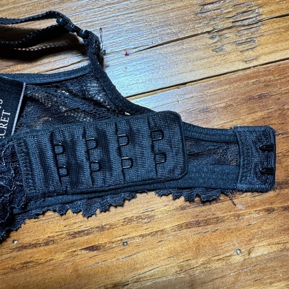 Victoria's Secret Women's Dream Angels Push Up Bra, Black smooth with lace 34C - Picture 15 of 15